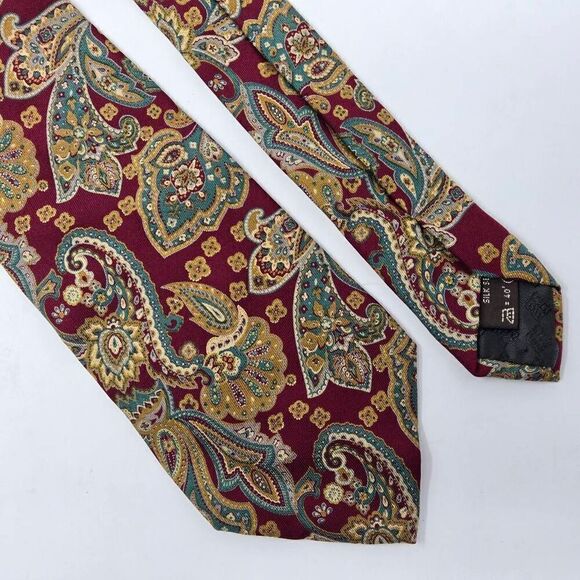 GIVENCHY GENTLEMAN PARIS SILK TIE BURGUNDY GREEN GOLD PAISLEY SMOOTH 3.5" X 56" - Picture 1 of 3